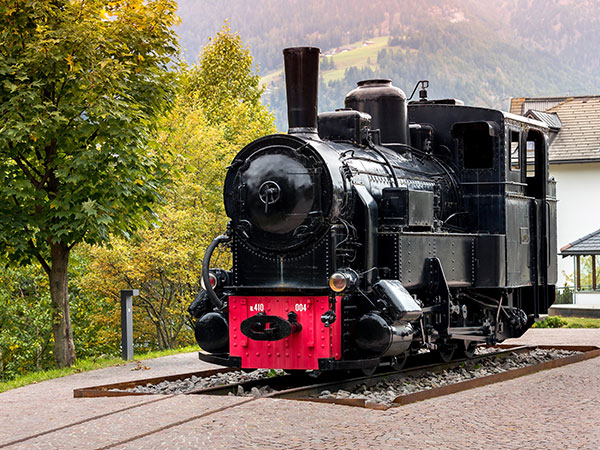 Gr&ouml;dner Bahnweg