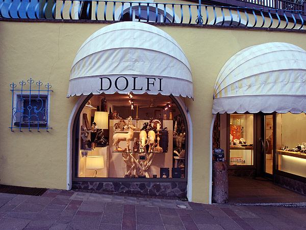 Dolfi 