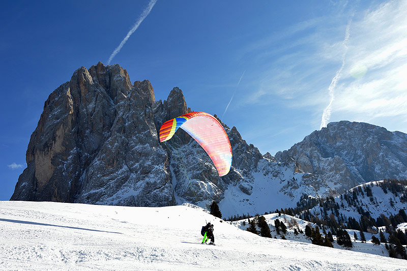 Paragliding